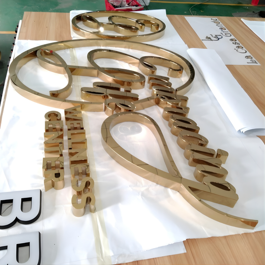 Customizable 3D non-illuminated sign with raised letters