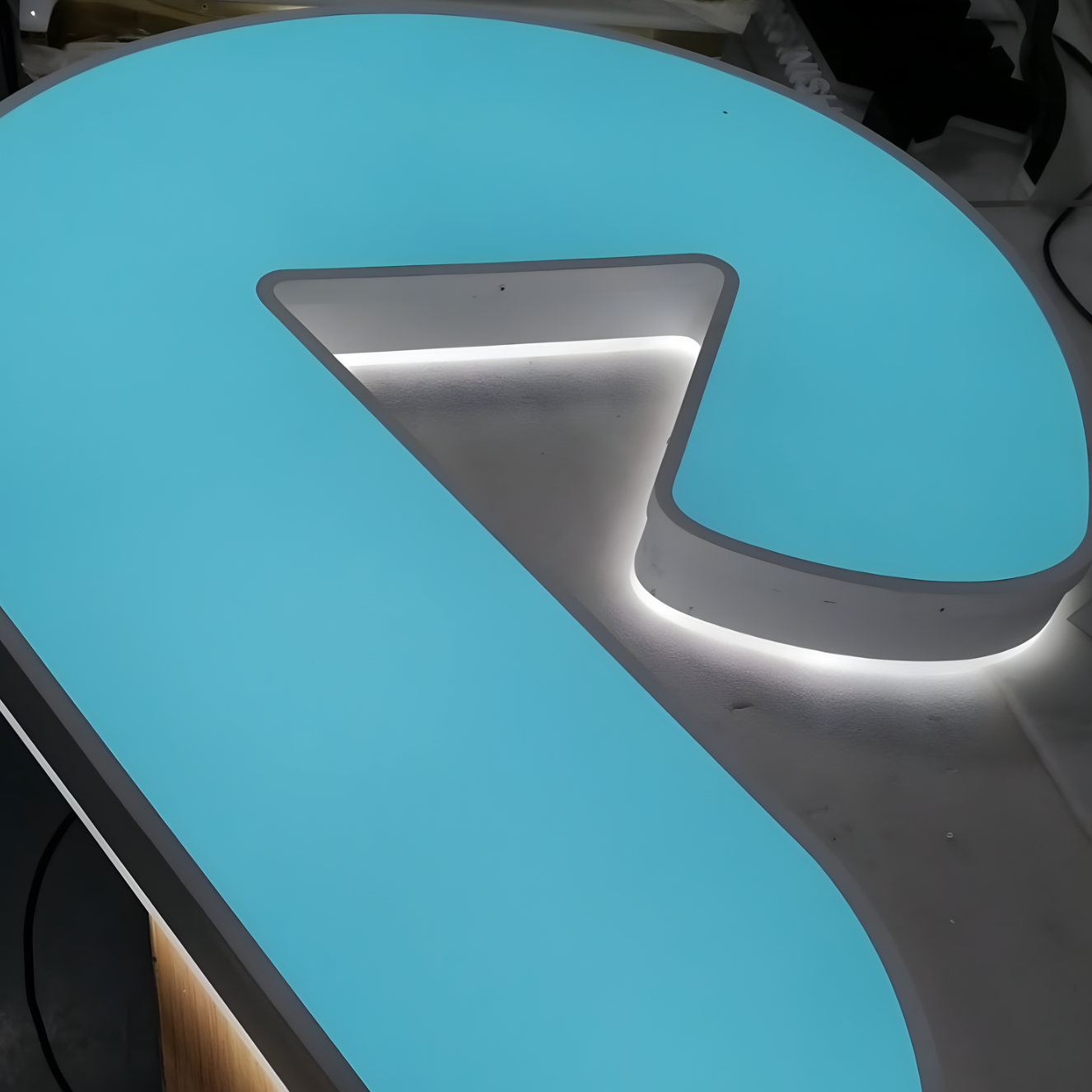 Trim-Cap Front-Lit Lightbox