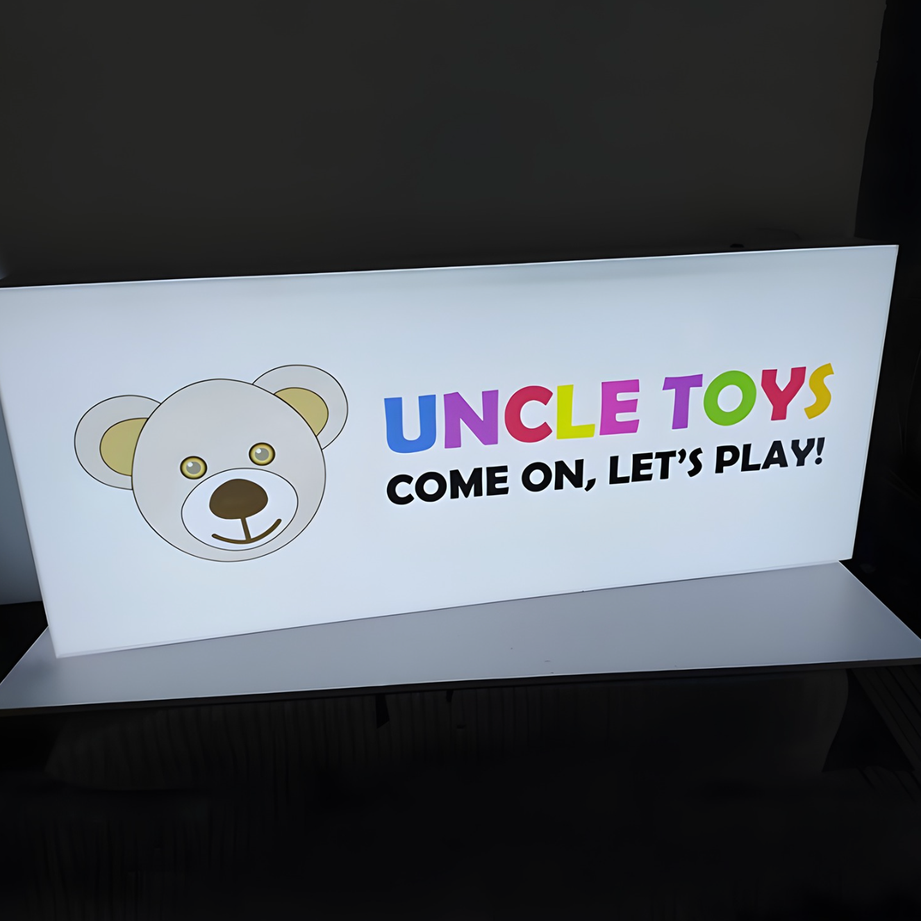 Trim-Cap Front-Lit Lightbox